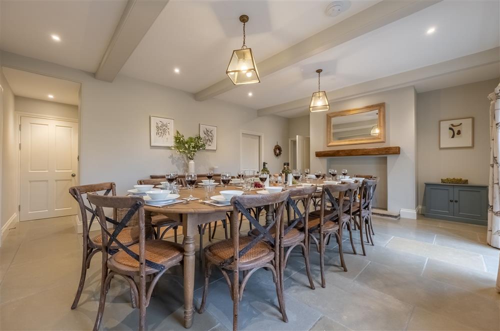 Dining room with seating for all guests at Cliff Farmhouse, Lincoln