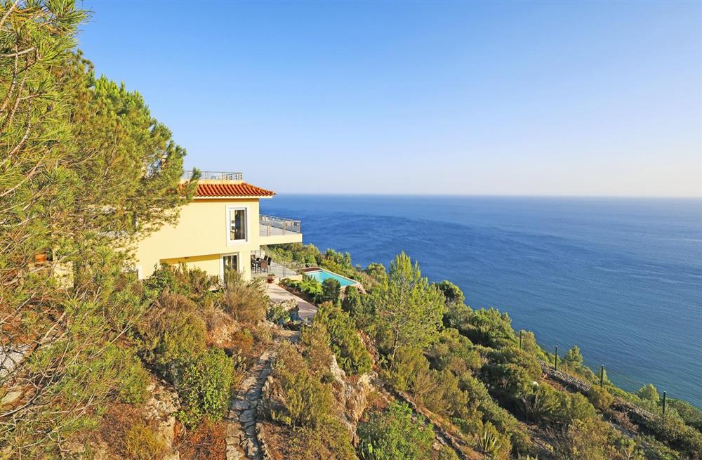 Cliff Perch Villa