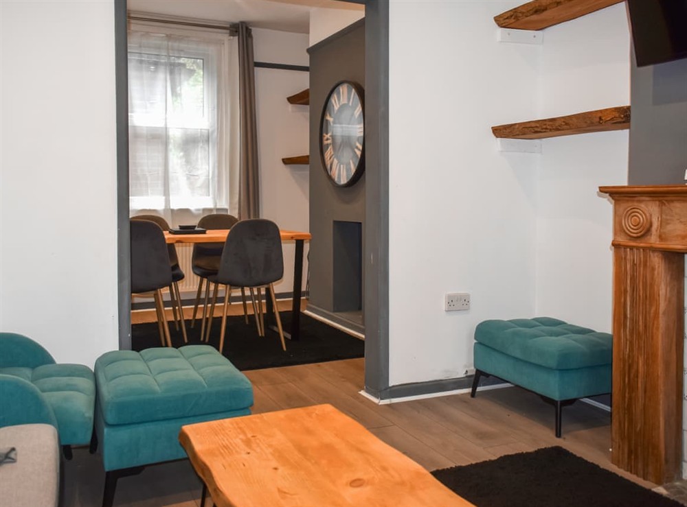 Living room at Cliffside Cottage in Exeter, Devon