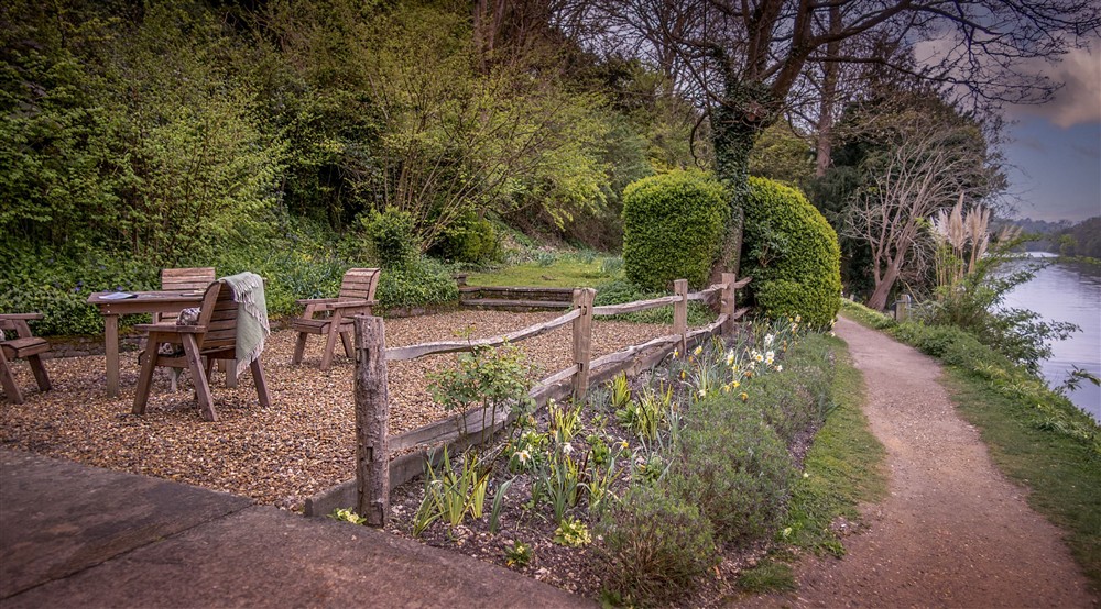 The garden at Cliveden Ferry Cottage in Nr Maidenhead, Berkshire