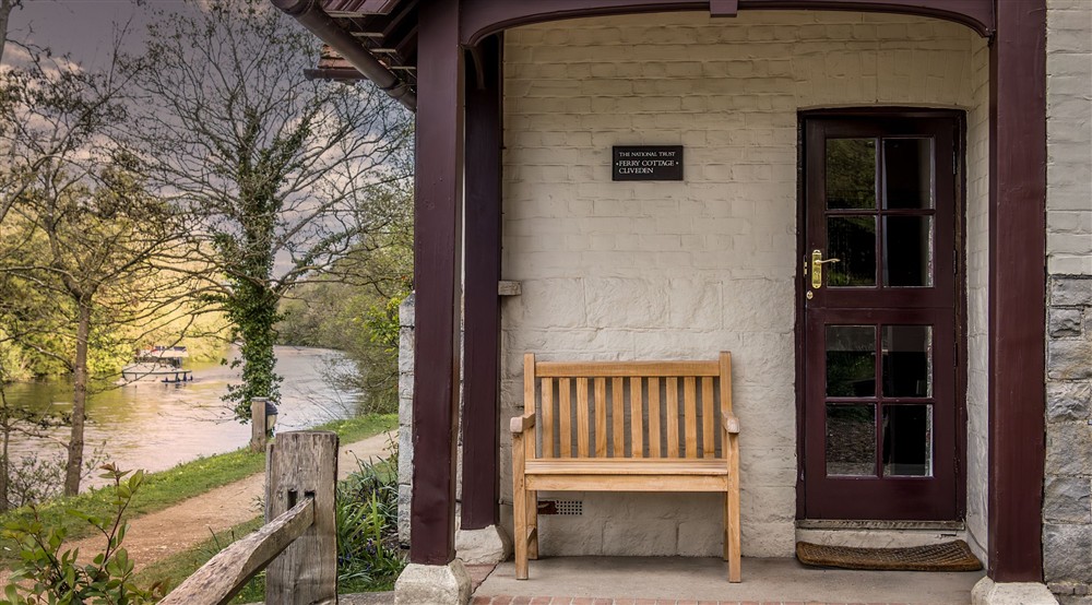 The porch at Cliveden Ferry Cottage in Nr Maidenhead, Berkshire