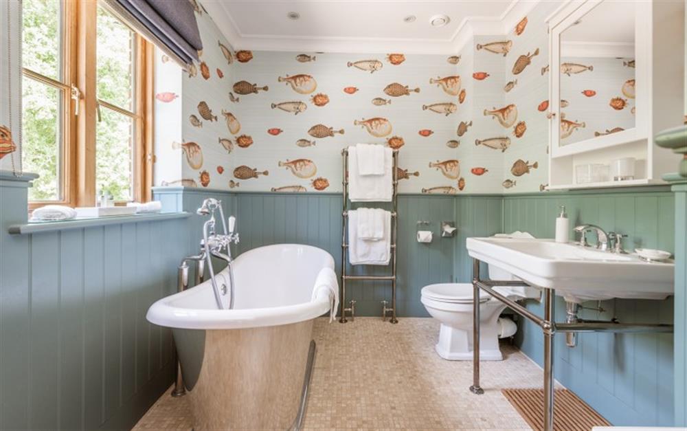 The bathroom at Clobb Copse Cottage in Beaulieu
