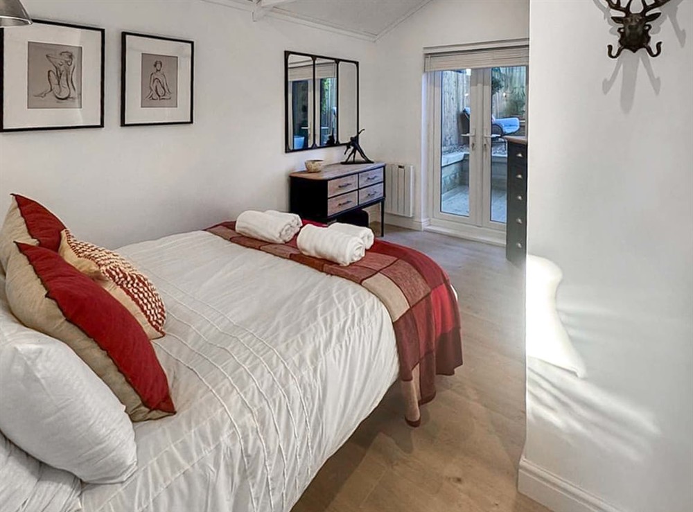 Double bedroom (photo 2) at Clouds Hill Lodge in Newton Abbot, Devon