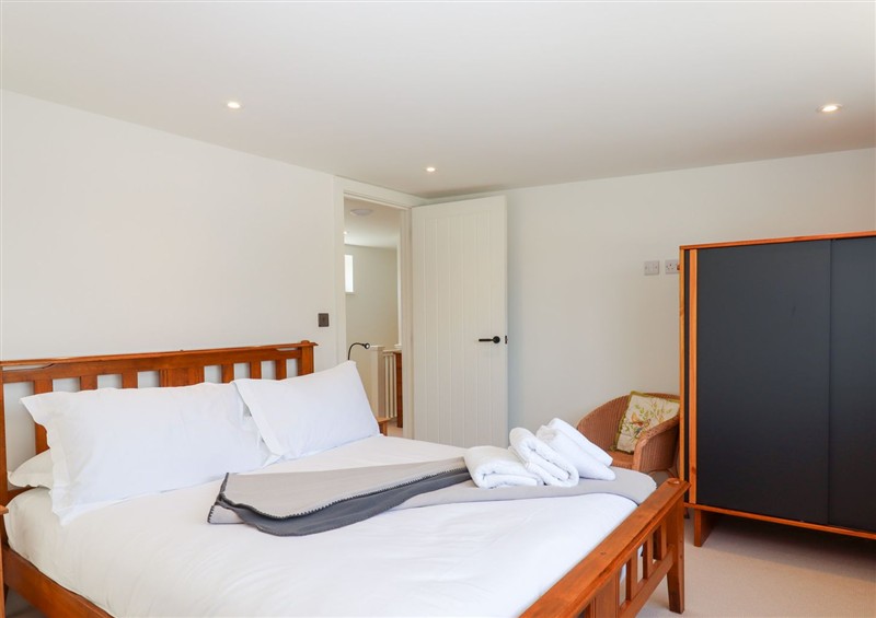 A bedroom in Clova (photo 3) at Clova, Brixham