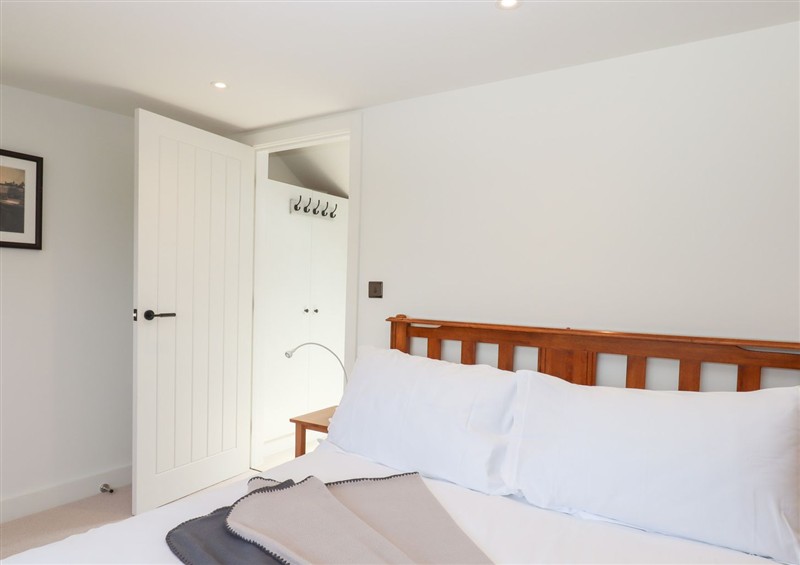 A bedroom in Clova (photo 4) at Clova, Brixham