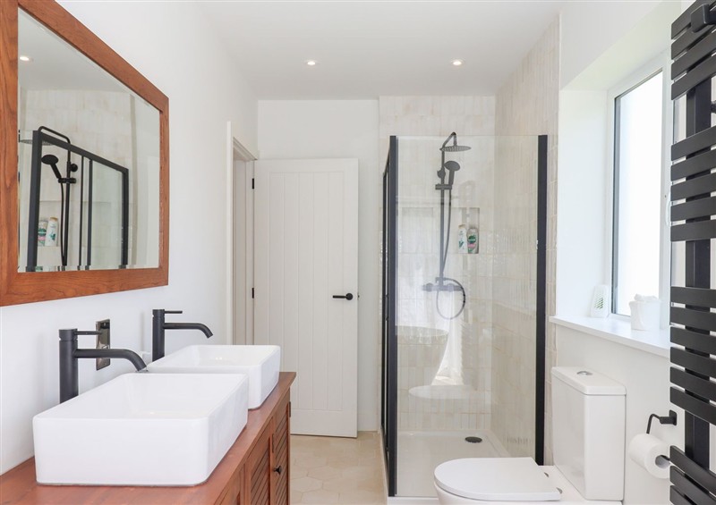 The bathroom (photo 2) at Clova, Brixham