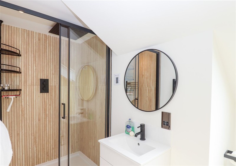 The bathroom (photo 3) at Clova, Brixham
