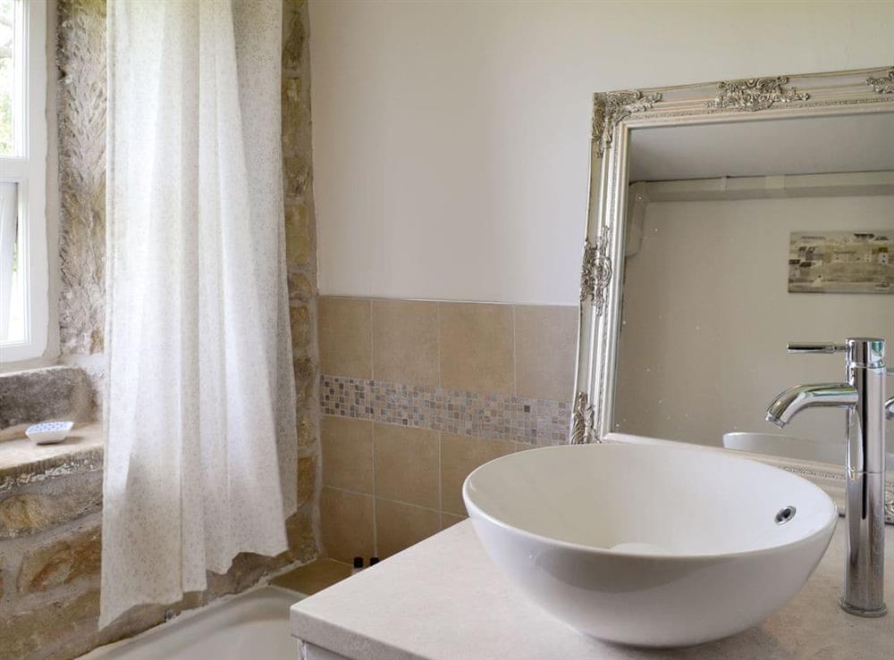 Family bathroom at Club Houses in Old Town, near Hebden Bridge, West Yorkshire