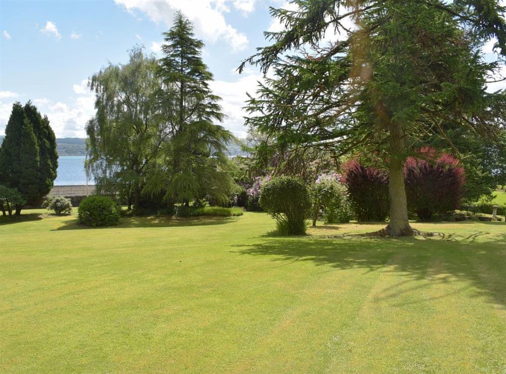 Garden and grounds (photo 6) at Cluniter Cottage in Innellan Dunoon, Argyll