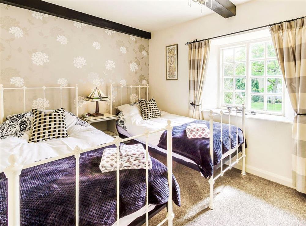 Twin bedroom at Coach House in Bedale, North Yorkshire