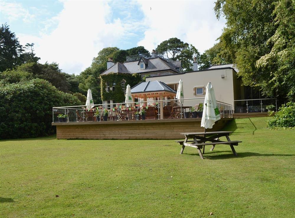 Sitting-out-area at Coach House in Budock Water, near Falmouth, Cornwall