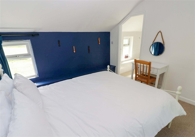 A bedroom in Coach House Cottage (photo 2) at Coach House Cottage, Broad Haven