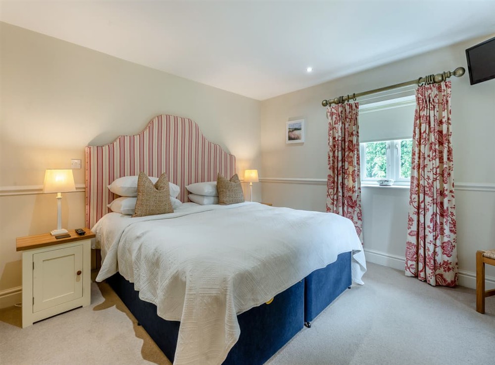 Double bedroom (photo 3) at Coach House in Doxford, near Embleton, Northumberland