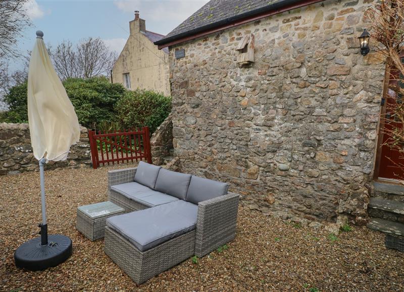 Enjoy the garden at Coach House, Haverfordwest near Broad Haven