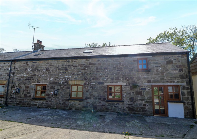 The setting of Coach House at Coach House, Llangrannog