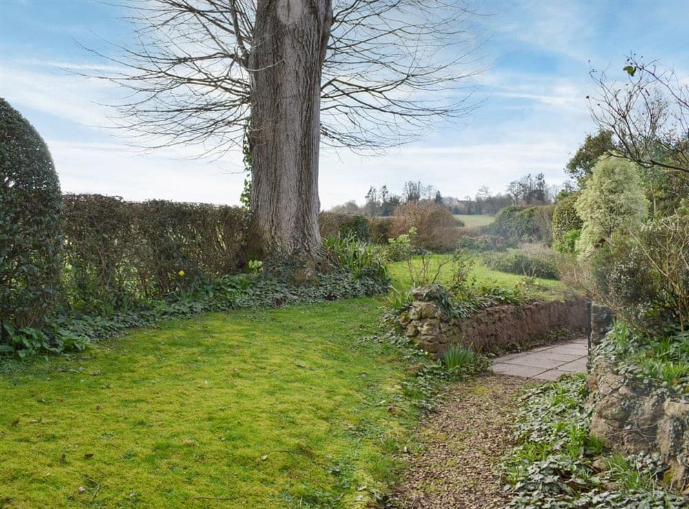 Garden (photo 2) at Coachmans Close in Milverton, near Taunton, Somerset