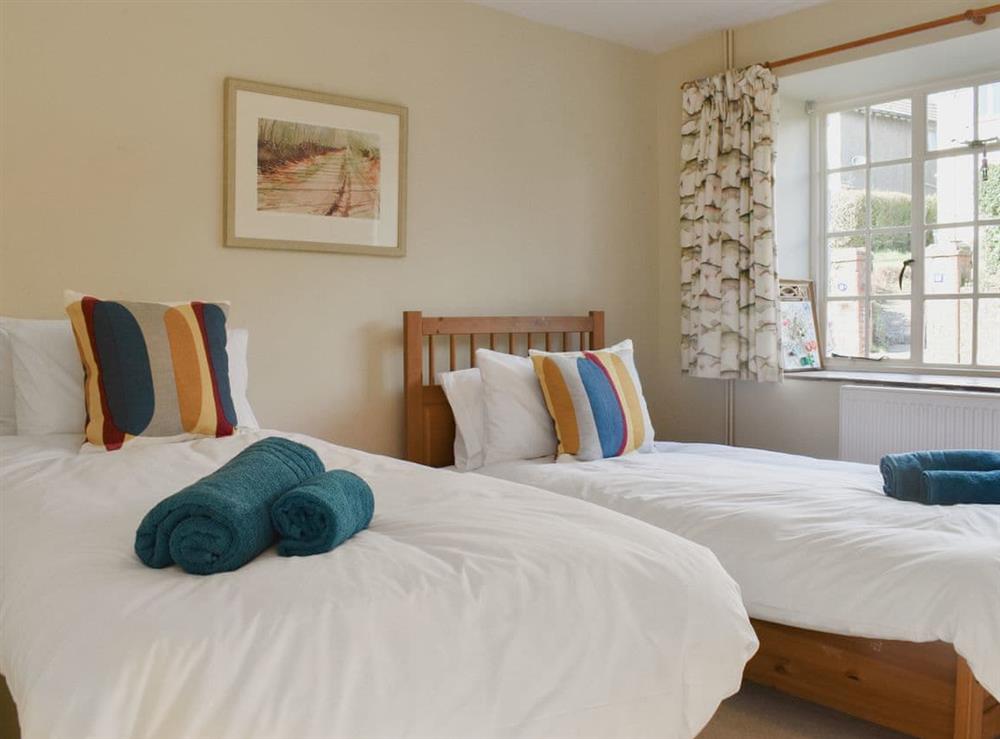 Twin bedroom at Coachmans Close in Milverton, near Taunton, Somerset