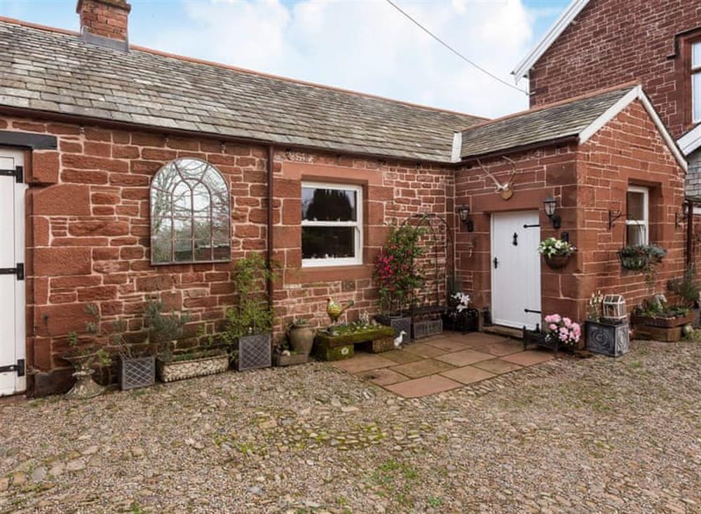 Coachmans Cottage in Melmerby, near Penrith, Cumbria sleeps 2