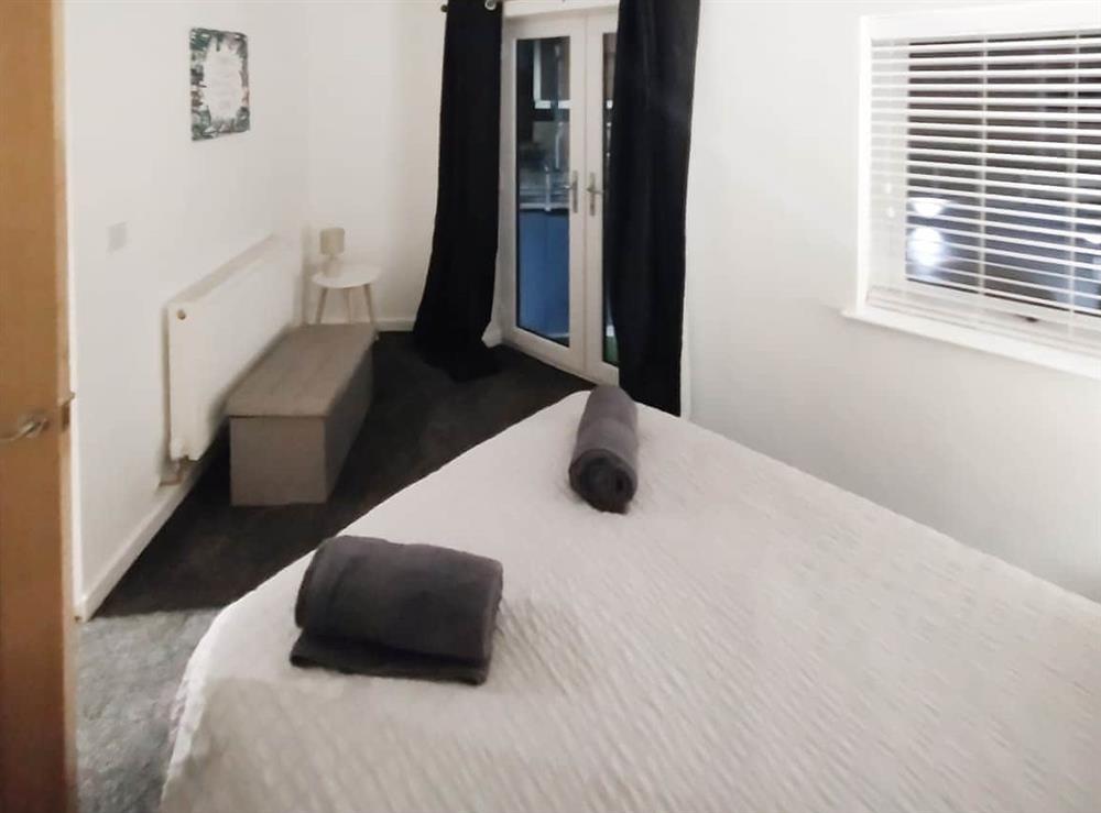 Double bedroom (photo 2) at Coastal Bliss Retreat in Barmouth, Gwynedd
