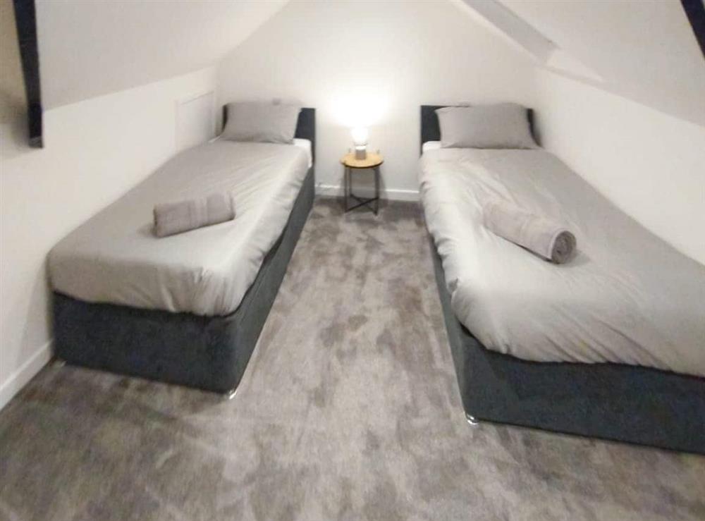 Twin bedroom at Coastal Bliss Retreat in Barmouth, Gwynedd