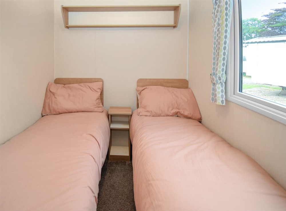 Twin bedroom