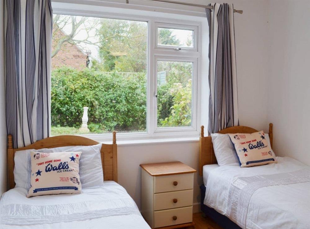 Twin bedroom at Coastal Hideout in Wells-next-the-Sea, Norfolk