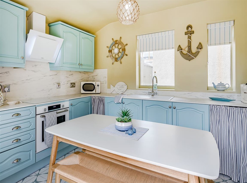 Kitchen/diner (photo 3) at Coastaway in Fraserburgh, Aberdeenshire