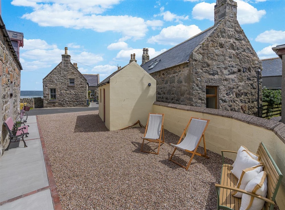 Sitting-out-area at Coastaway in Fraserburgh, Aberdeenshire