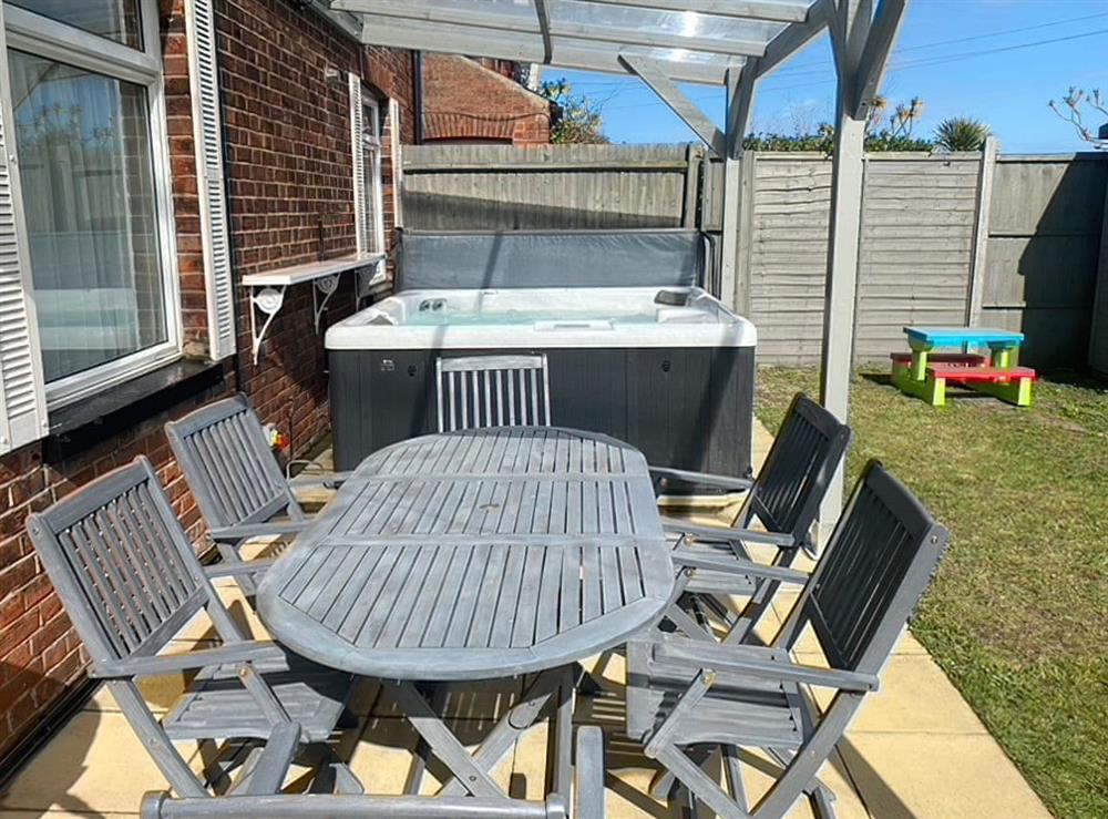 Outdoor area at Coastguard Cottage in Caister-on-Sea, near Great Yarmouth, Norfolk