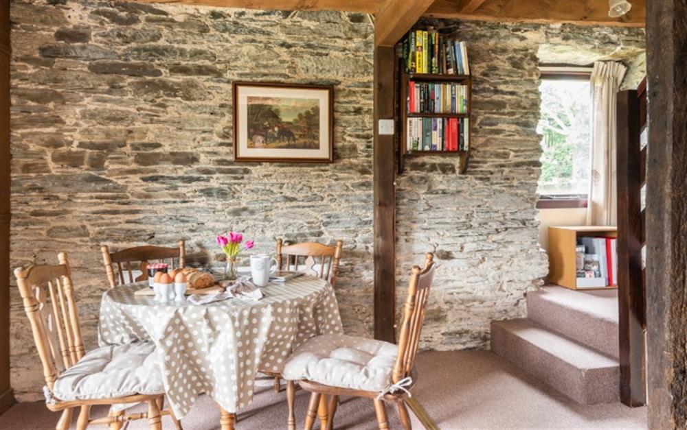 Dining table area at Cob Loaf Cottage in Fowey