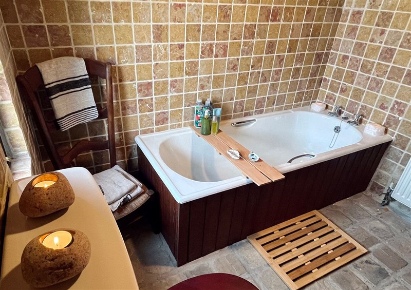 Bathroom at Cobble Stone Cottage, near Leabgarrow