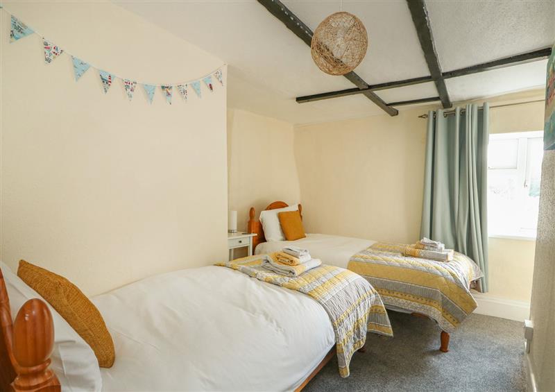 A bedroom in Cobbler's Cottage (photo 2) at Cobblers Cottage, Mundesley