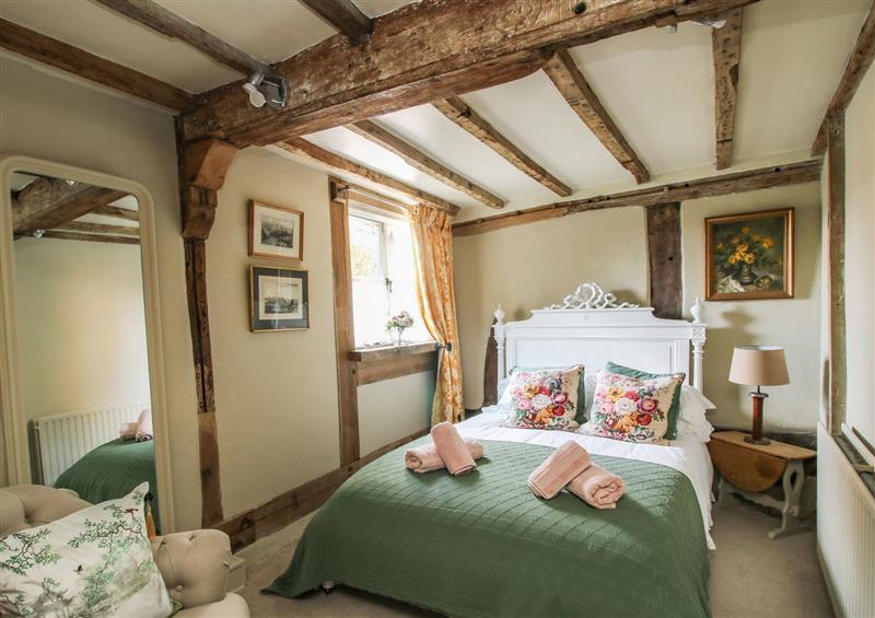 A bedroom in Cobblers Cottage at Cobblers Cottage, Whitchurch