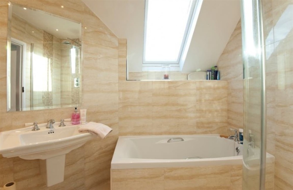 Bathroom (photo 2) at Cobblestones in St Mawes, Cornwall