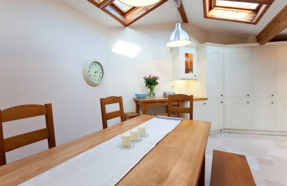 Dining Area (photo 2) at Cobblestones in St Mawes, Cornwall