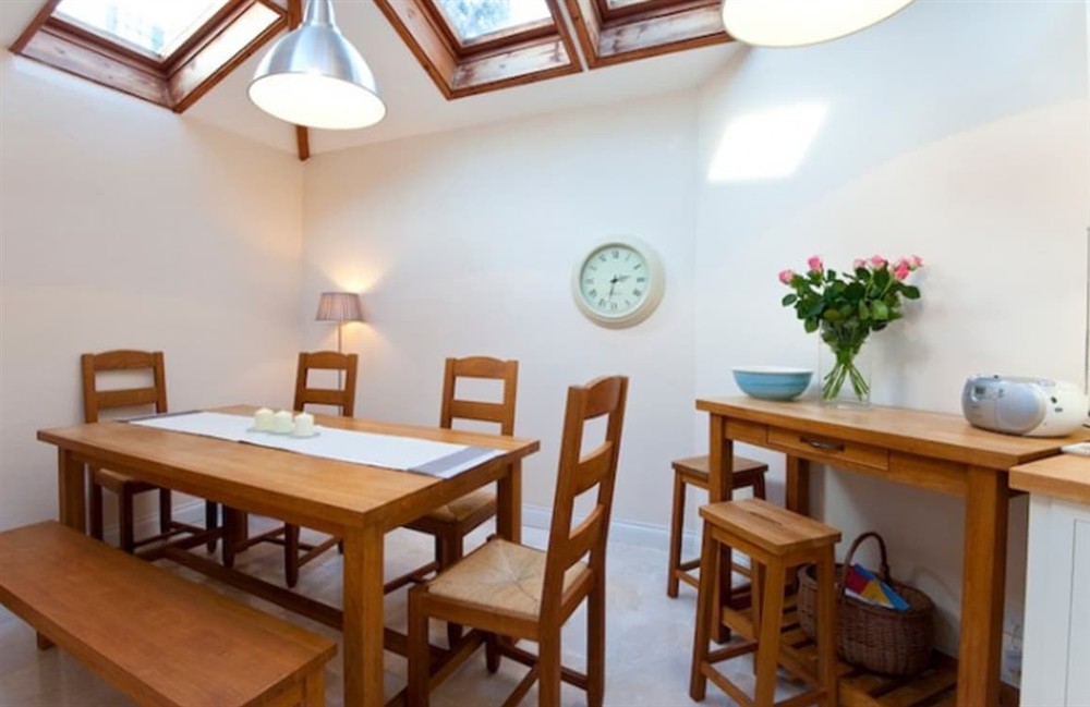 Dining Area (photo 3) at Cobblestones in St Mawes, Cornwall