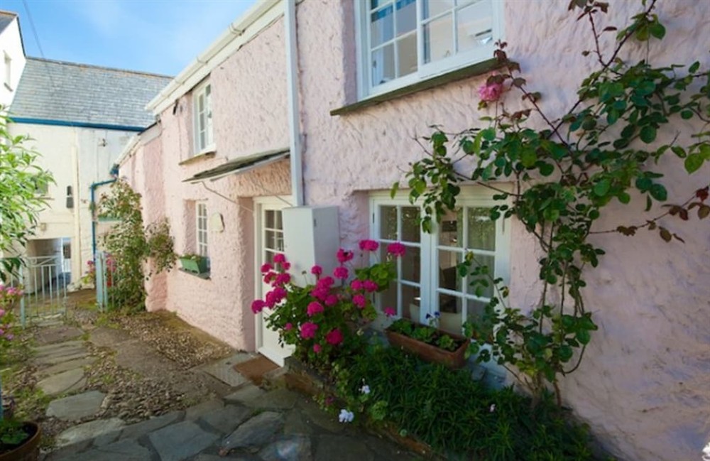 Exterior at Cobblestones in St Mawes, Cornwall