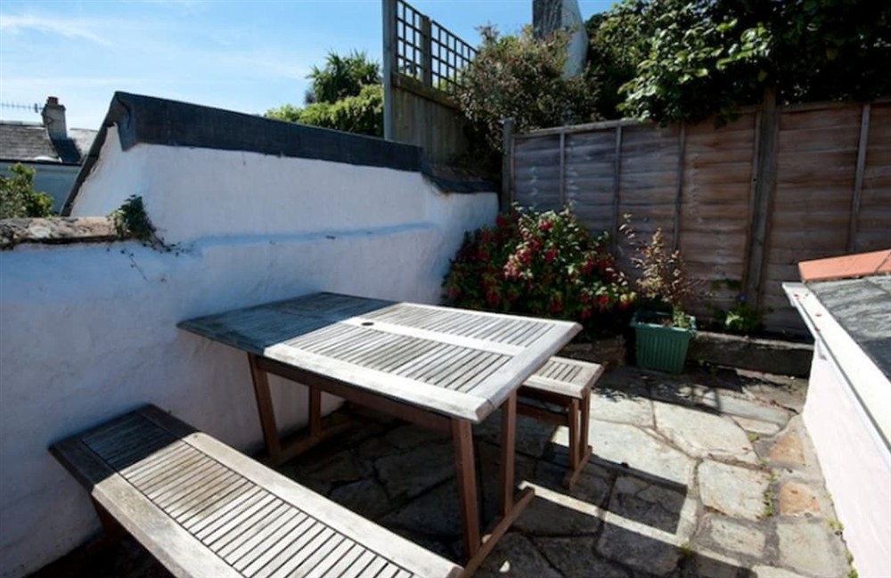 Outdoor area (photo 3) at Cobblestones in St Mawes, Cornwall