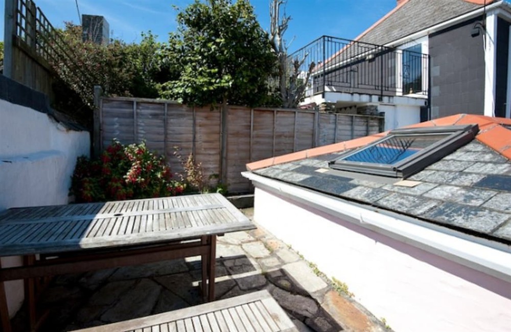 Outdoor area (photo 4) at Cobblestones in St Mawes, Cornwall