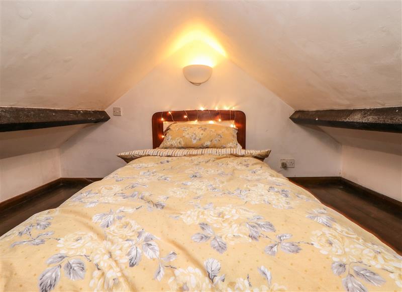 A bedroom in Cobwebs Corner (photo 2) at Cobwebs Corner, Porthcawl
