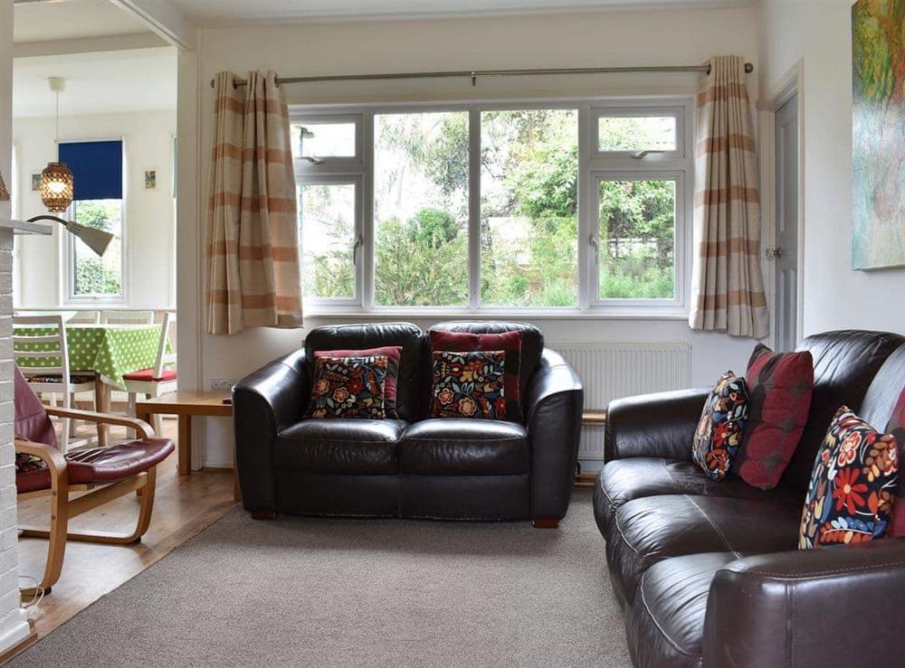 Spacious living/dining areas at Cockle Cottage in Elmer, near Middleton on Sea, West Sussex