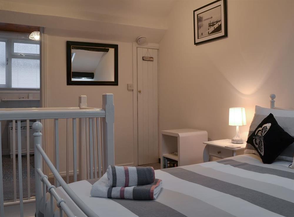 Double bedroom with en-suite at Cockleshell Cottage in Cockermouth, Cumbria