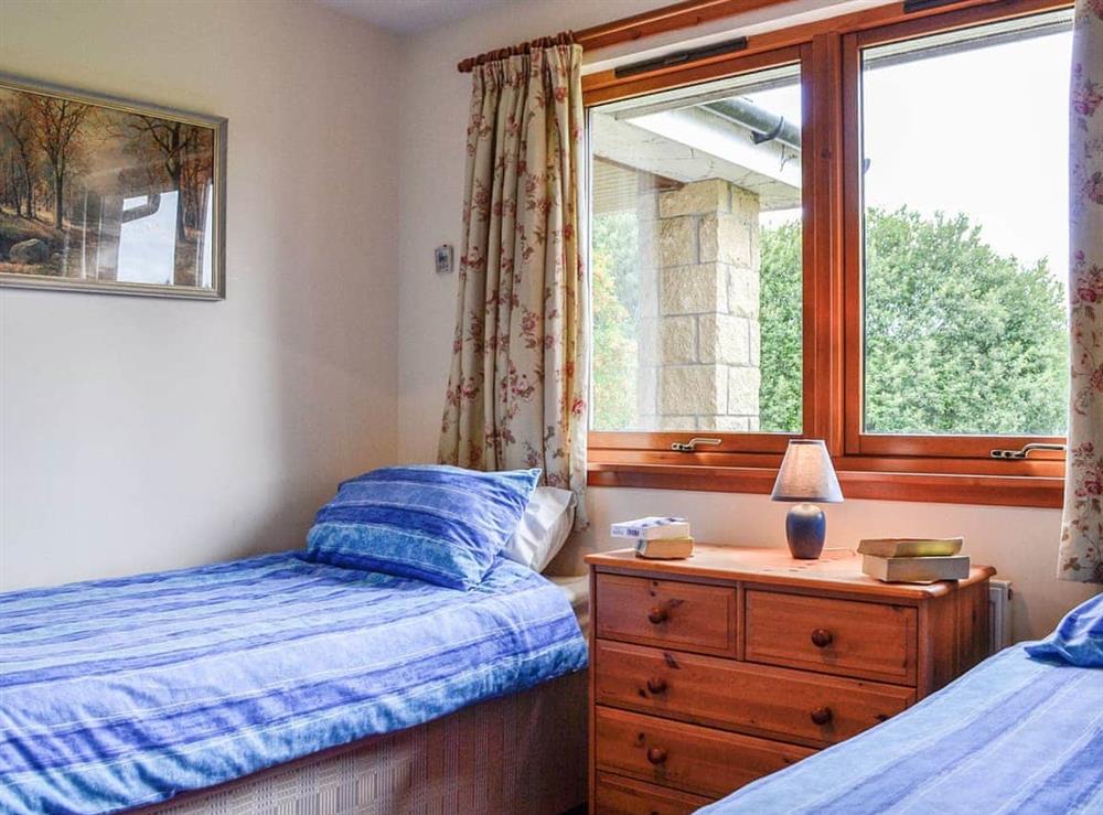 Twin bedroom at Coille Mhor in Spittalfield, near Dunkeld, Perthshire