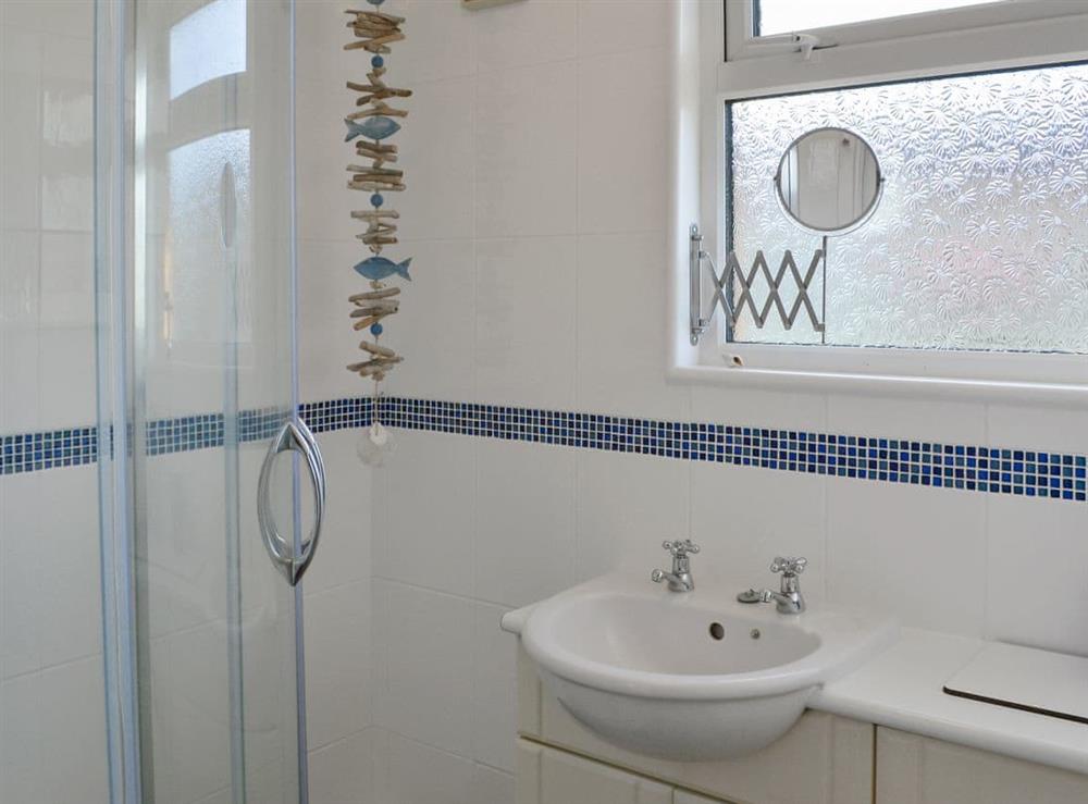 Shower room at Coles Retreat in Anderby Creek, near Skegness, Lincolnshire