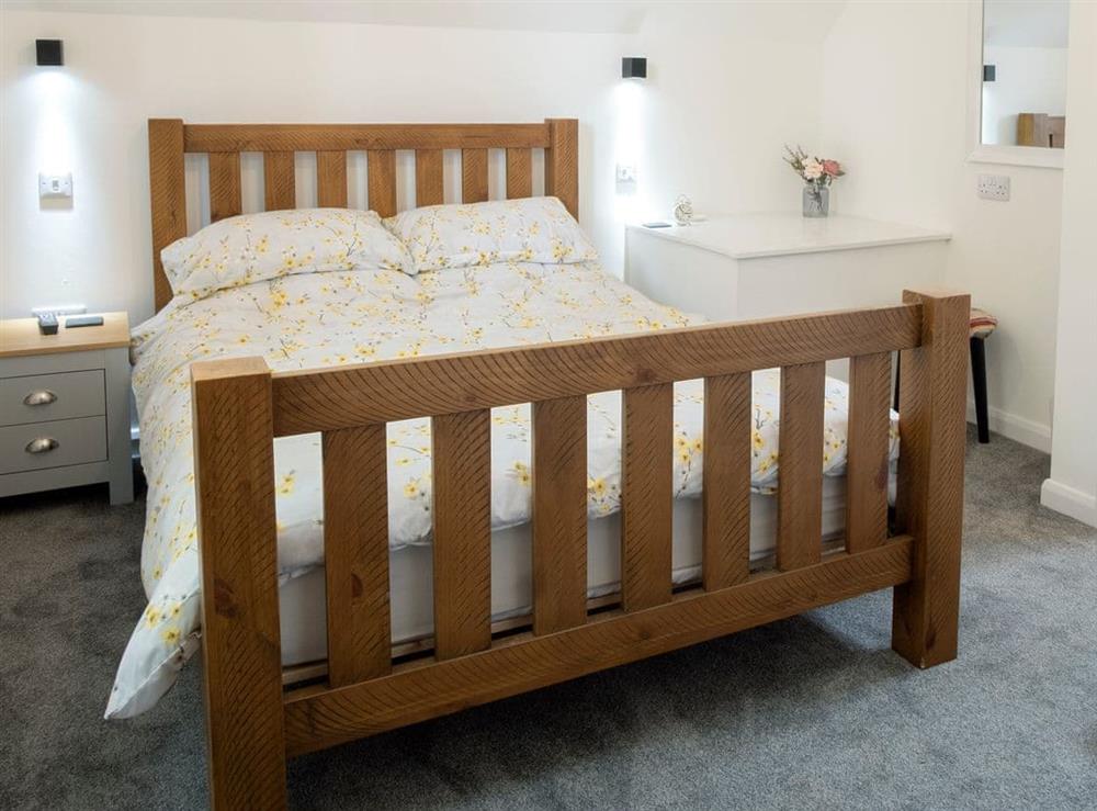 Spacious double bedroom at Coley Cottage in Wainfleet, near Skegness, Lincolnshire