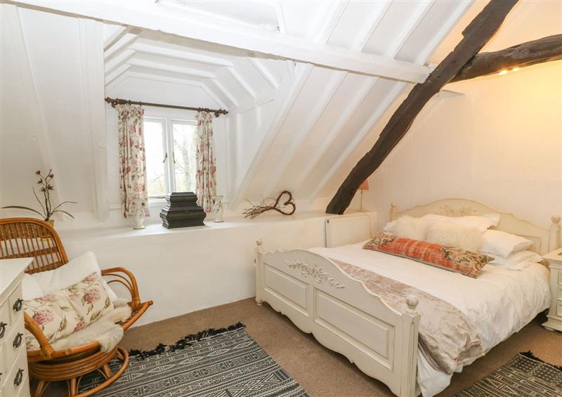 This is a bedroom (photo 2) at Collfryn, Llandwrog near Bontnewydd