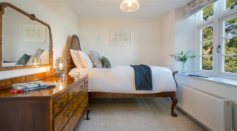 The single bedroom at Compass Cottage in Dartmouth, Devon
