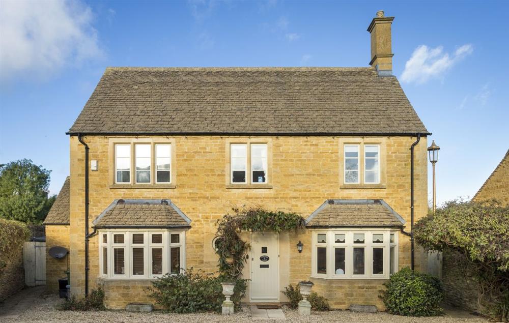 Compton House in Chipping Campden, Gloucestershire sleeps 7