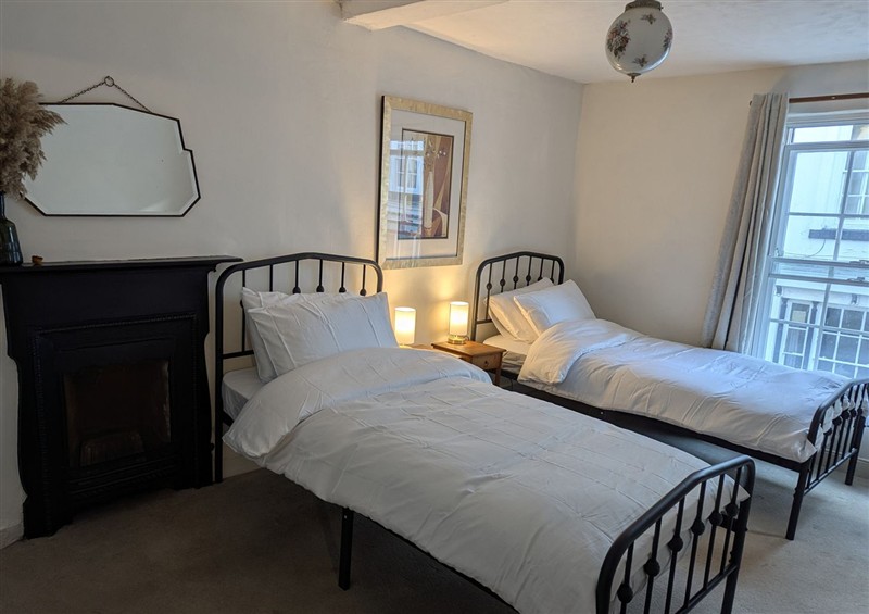 A bedroom in Compton House (photo 2) at Compton House, Llanfyllin