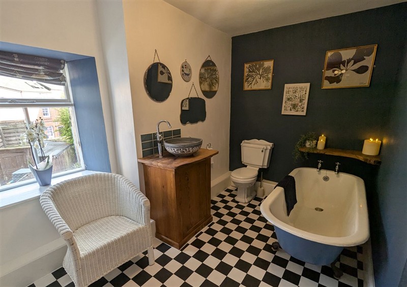 Bathroom at Compton House, Llanfyllin